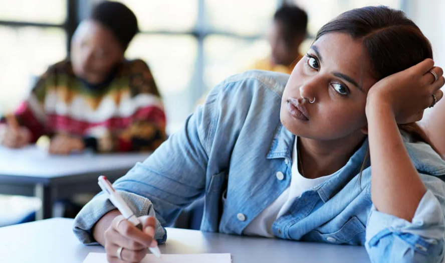 Falling Rupee, Rising Costs Push Indian Students to Rethink Overseas Education Dreams