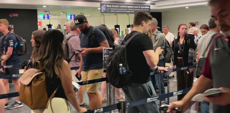 EU Border System Increases Passport Wait Times for UK Travellers Despite Improvements