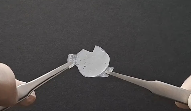Spanish Scientists Develop Nanomaterial That Cools Surfaces Without Electricity