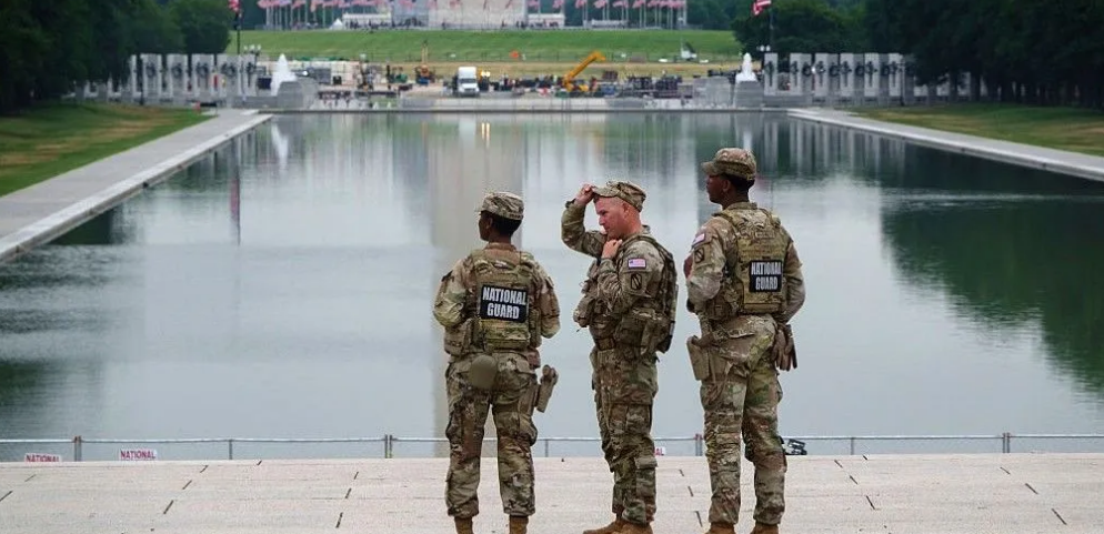 US Drops Vandalism Charges Over Lincoln Memorial Reflecting Pool Damage