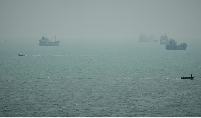 One Killed, Three Injured After Vessel Struck in Strait of Hormuz