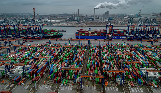 Rotterdam Leads Europe’s Busiest Ports as Sea Trade Keeps EU Supplied